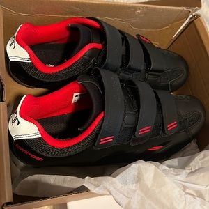 Cycling shoes womens size 9